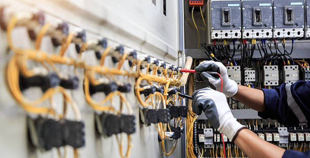 Professional Electrician technician working in Provo, UT